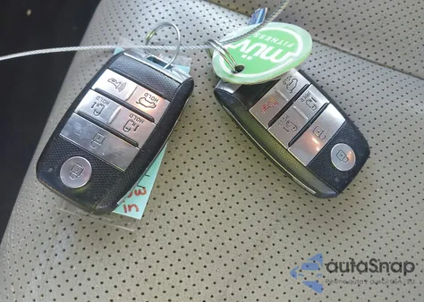 2017 Kia Sedona Lx from USA, damaged, VIN KNDMB5C13H6290899